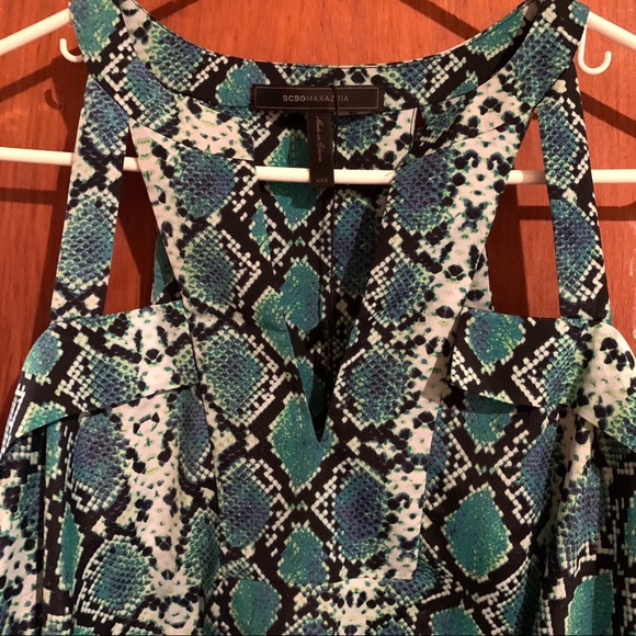 NWT BCBGMAXAZRIA cutout tank top sz XXS - Picture 3 of 7